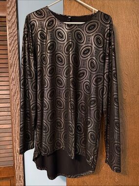 Women’s Long Sleeve Metallic Ring-Print Shirt Dress- Black/Gold